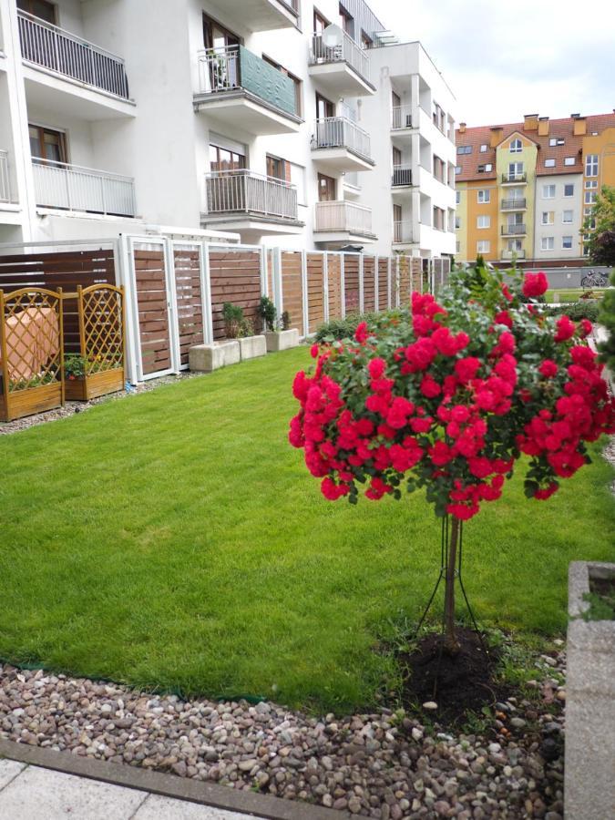 Swinoujscie Platan Patio 2- Berry Apartments Екстериор снимка