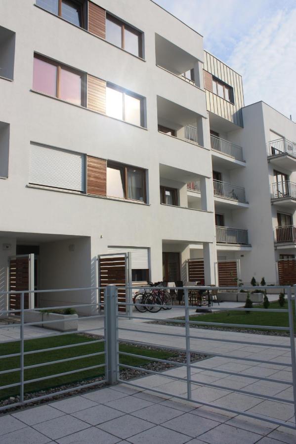 Swinoujscie Platan Patio 2- Berry Apartments Екстериор снимка